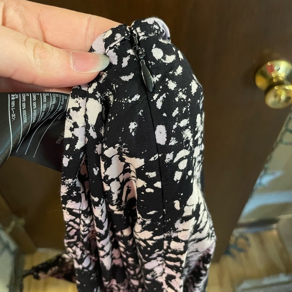 2 piece Volcom set - Picture 8 of 11